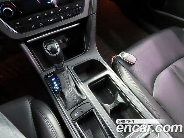 Hyundai LF Sonata 2.0 Smart, 2015 13