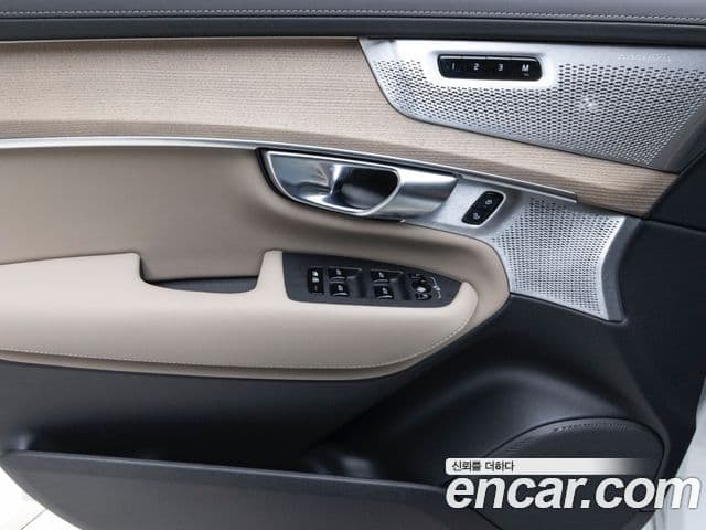 Volvo XC90 2세대 B6 Ultra Bright, 2026 13