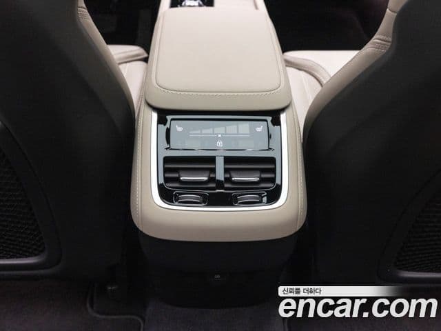 Volvo XC90 2세대 B6 Ultra Bright, 2026 16