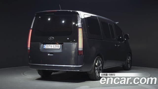Hyundai Staria Inspiration, 2022 2