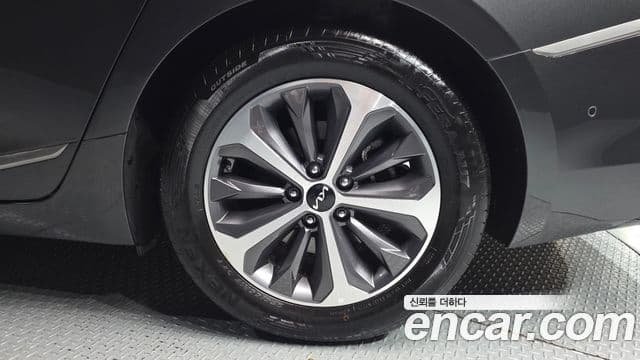 Kia K8 гибрид Noblesse, 2023 все фото