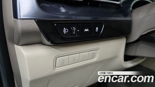 Kia Carnival 4세대 Signature, 2021 11