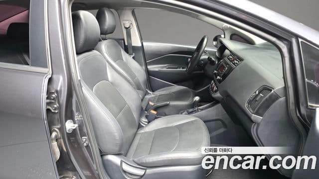 Kia The / новый New Pride Luxury, 2016 11