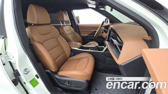 KG모빌리티(SsangYong) Torres T7, 2024 11