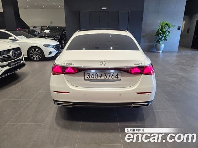 Mercedes-Benz E-класс W214 Exclusive, 2025 4