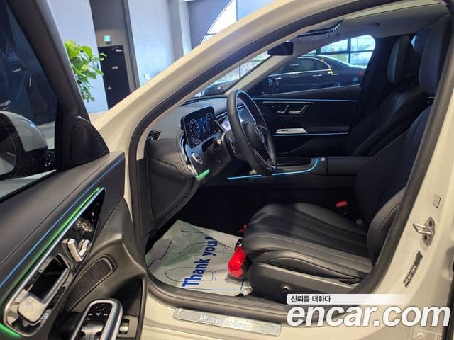 Mercedes-Benz E-класс W214 Exclusive, 2025 11