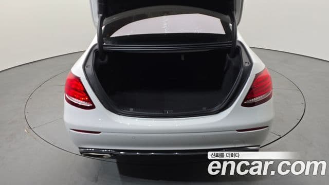 Mercedes-Benz E-класс W213 Avantgarde, 2018 20