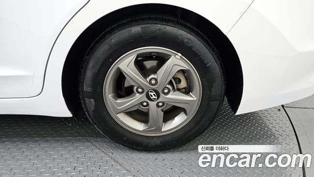 Hyundai Avante AD 1.6 GDI Smart, 2017 все фото