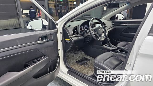 Hyundai Avante AD 1.6 GDI Smart, 2017 11