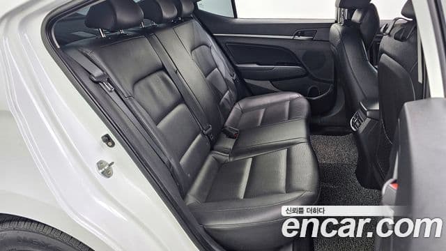 Hyundai Avante AD 1.6 GDI Smart, 2017 12