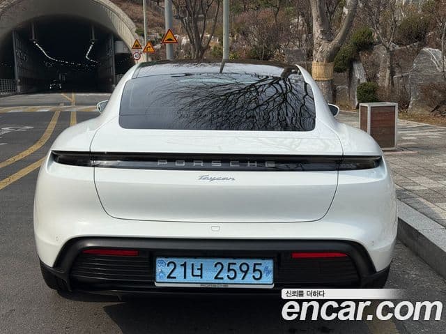 Porsche 타이칸 базовый, 2024 3