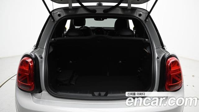 Mini Cooper Электрический (Electric) 4세대 SE Classic, 2022 20