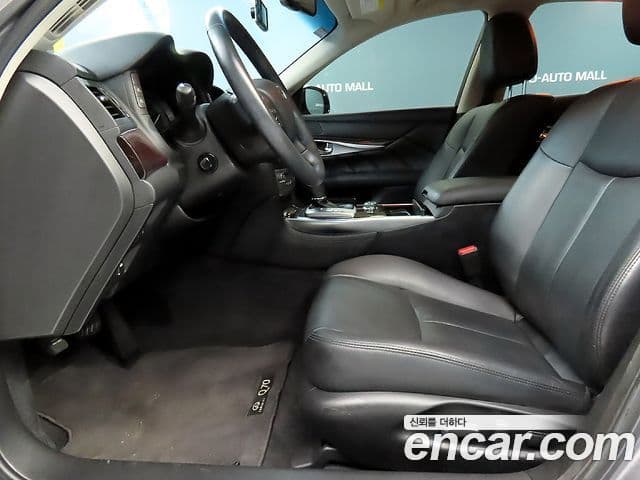 Infiniti Q70 Style, 2015 10