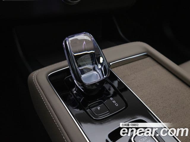 Volvo XC90 2세대 T8 Ultra Bright гибрид, 2026 12