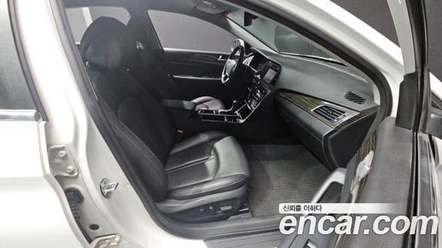 Hyundai LF Sonata 2.0 Smart, 2015 11