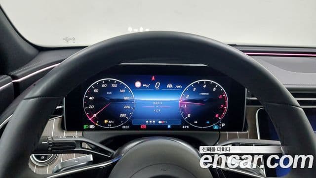 Mercedes-Benz E-класс W214 Exclusive, 2025 8