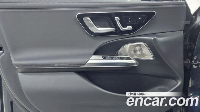 Mercedes-Benz E-класс W214 Exclusive, 2025 15