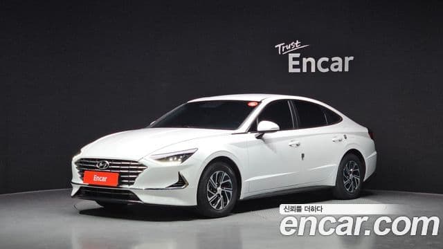 Hyundai Sonata гибрид (DN8) Modern, 2022 1