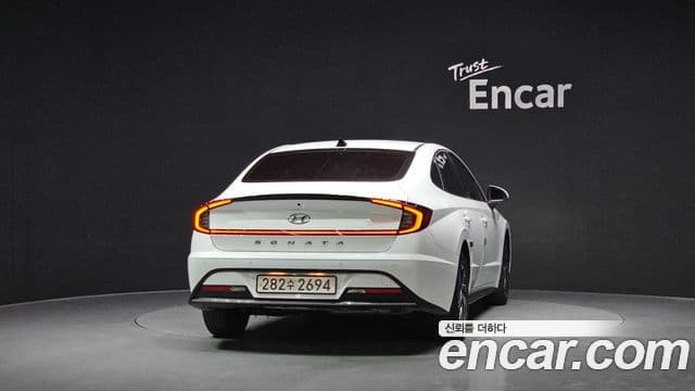 Hyundai Sonata гибрид (DN8) Modern, 2022 4