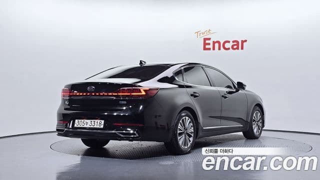 Kia K7 Premier гибрид Signature, 2020 2