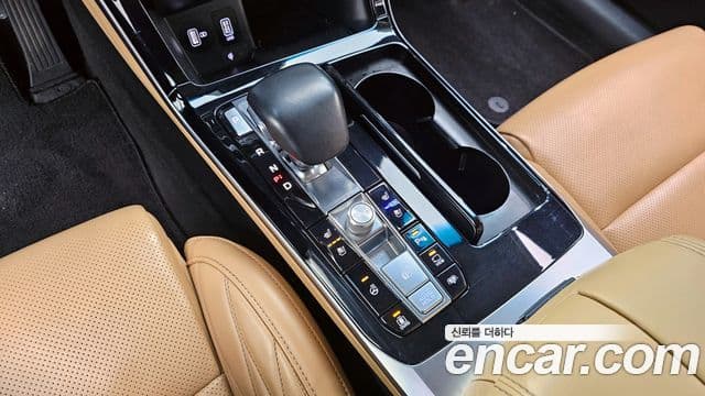 Kia K7 Premier гибрид Signature, 2020 9