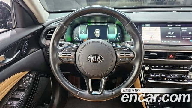 Kia K7 Premier гибрид Signature, 2020 13