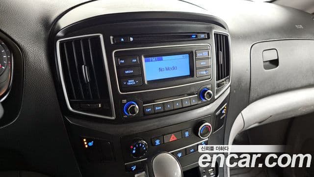 Hyundai Grand Starex Smart, 2017 16