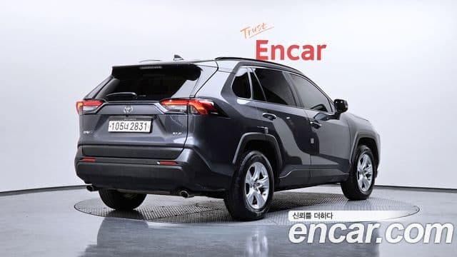 Toyota RAV4 5세대, 2019 2