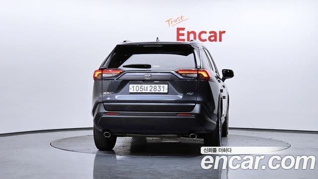 Toyota RAV4 5세대, 2019 4