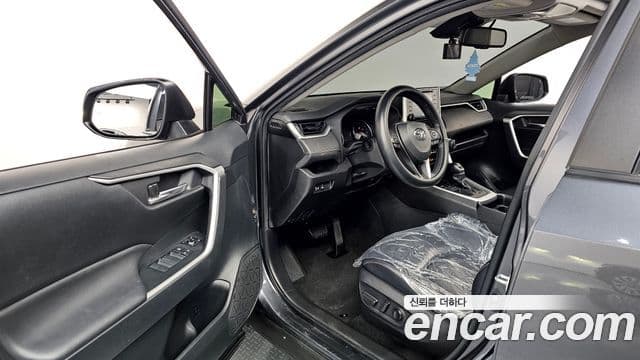 Toyota RAV4 5세대, 2019 10