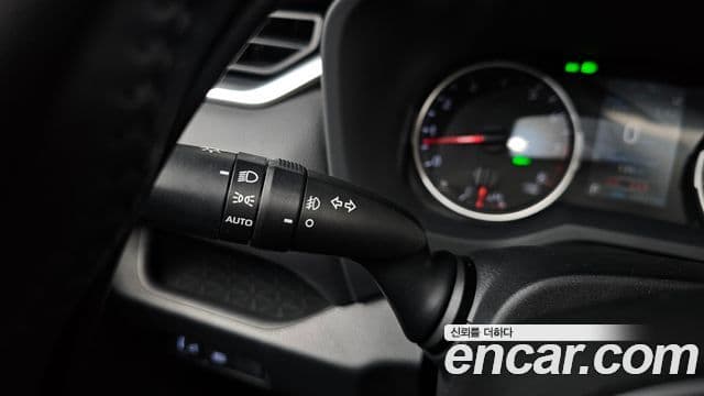 Toyota RAV4 5세대, 2019 18