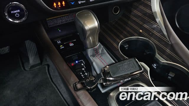 Lexus RX450h 4세대 Executive, 2017 9