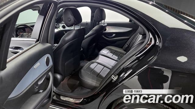 Mercedes-Benz E-класс W213 Avantgarde, 2020 11