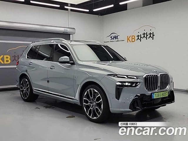 BMW X7 (G07) xDrive 40i M Sport 6인승, 2024 4