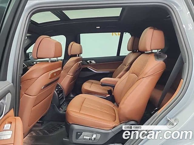 BMW X7 (G07) xDrive 40i M Sport 6인승, 2024 11