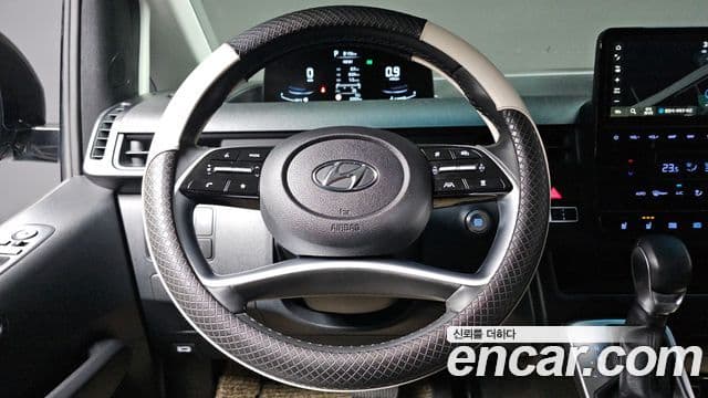 Hyundai Staria Modern, 2024 15