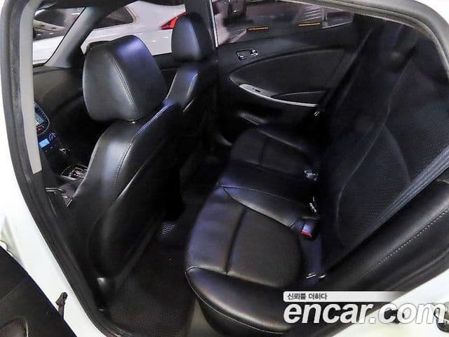 Hyundai Accent(новый кузов / новое поколение) Premier, 2012 7