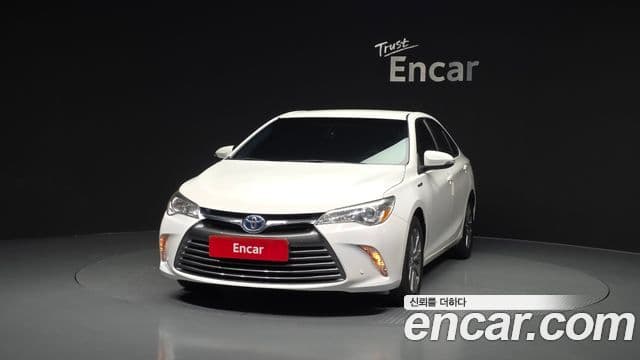 Toyota New 캠리 гибрид LE, 2016 3