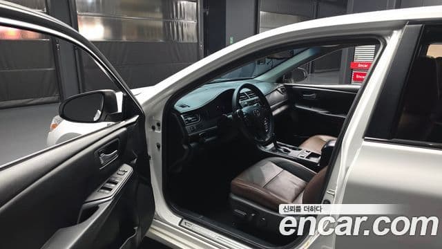 Toyota New 캠리 гибрид LE, 2016 10