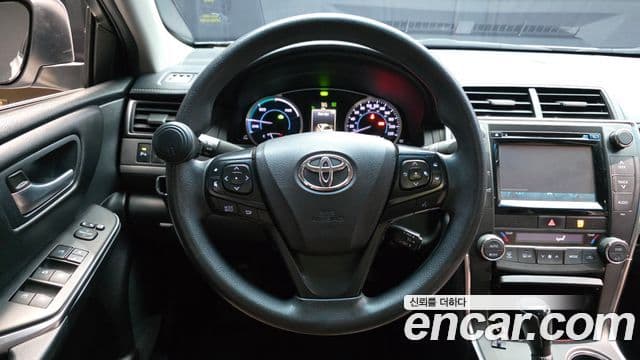Toyota New 캠리 гибрид LE, 2016 13