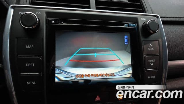 Toyota New 캠리 гибрид LE, 2016 14