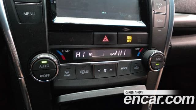 Toyota New 캠리 гибрид LE, 2016 18