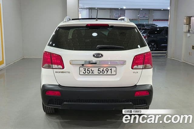 Kia Sorento R Premium, 2012 4