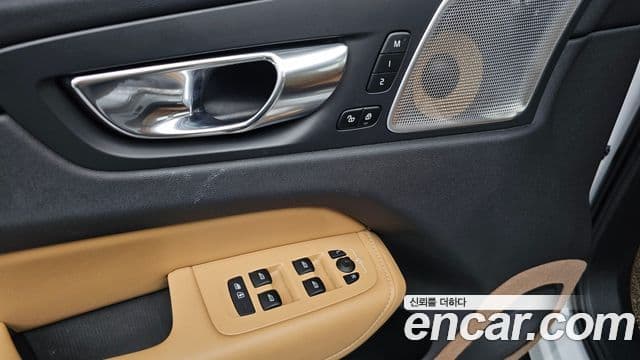 Volvo XC60 2세대 D5 Inscription, 2020 13