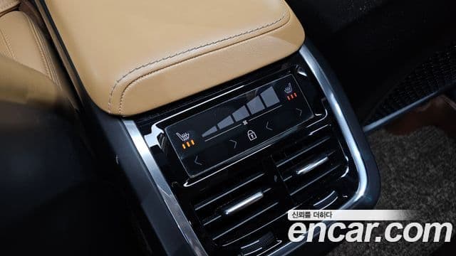 Volvo XC60 2세대 D5 Inscription, 2020 19
