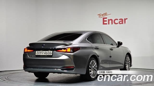 Lexus ES300h 7세대 Luxury Plus, 2021 2