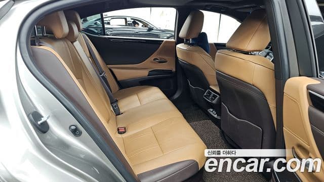 Lexus ES300h 7세대 Luxury Plus, 2021 12