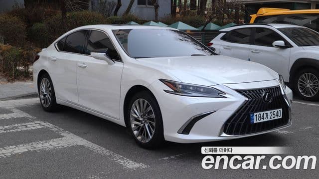 Lexus ES300h 7세대 Executive, 2025 1