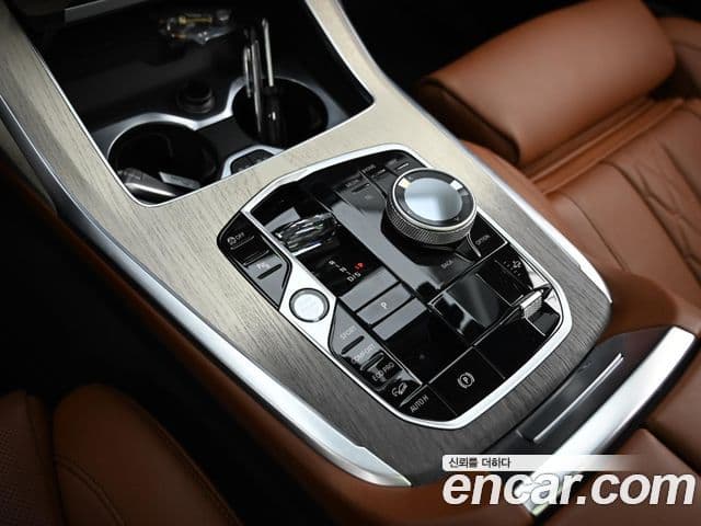 BMW X7 (G07) xDrive 40i Design Pure Excellence 7인승, 2025 9