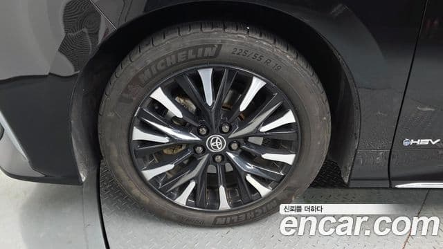 Toyota Alphard 4세대 2.5 HEV Executive AWD, 2024 все фото